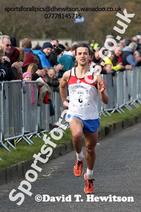 Conrad Franks (Gateshead) 4th in the North Tyneside 10k Road race. Photo: David T. Hewitson/Sports for All Pics